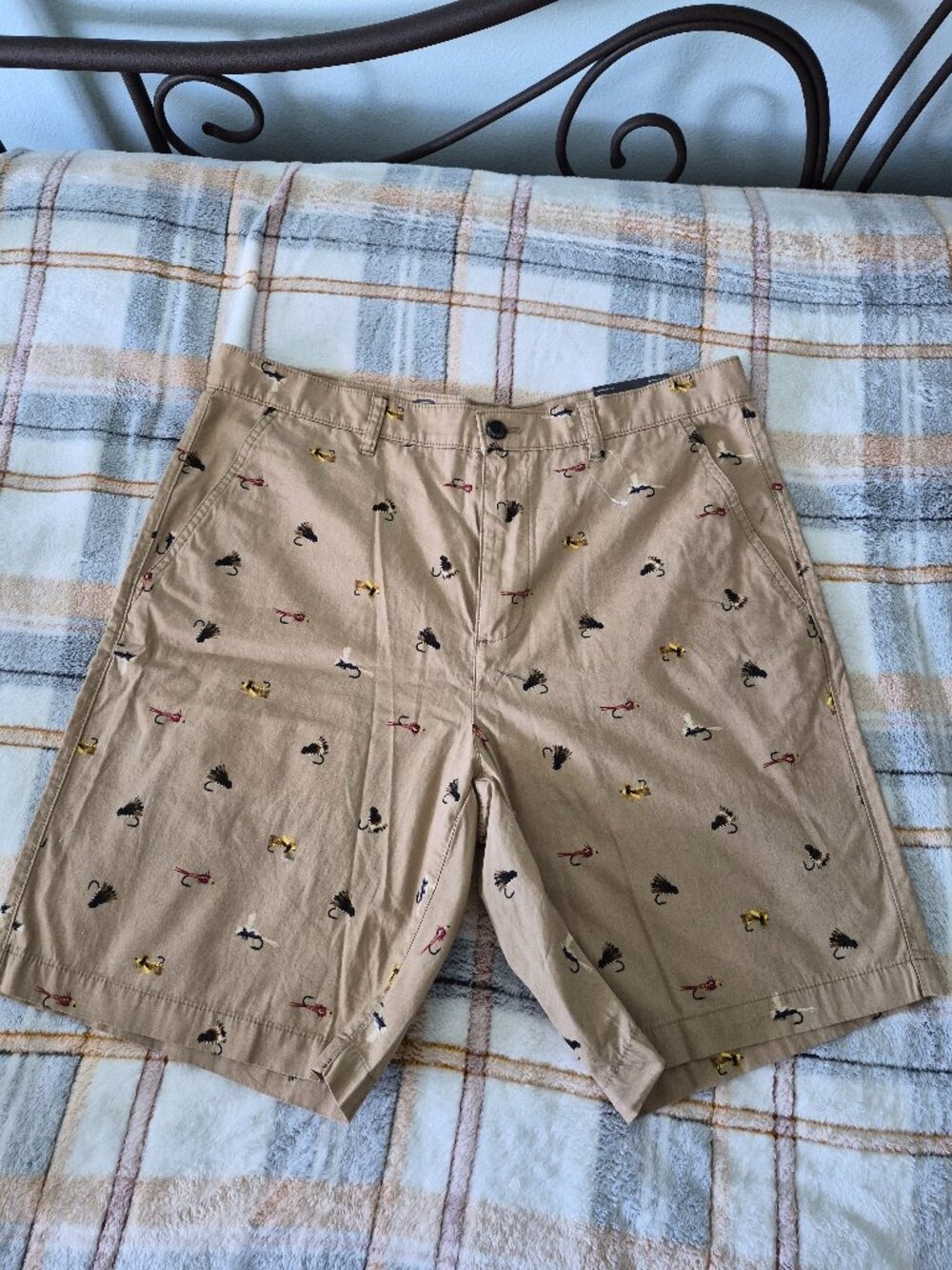 Eddie Bauer Men's Tan Fly Fishing Print Shorts